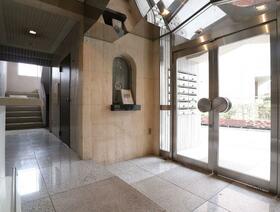 15/16 エントランス