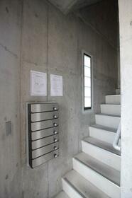 3/3 エントランス