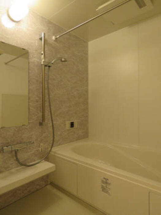 5/6 浴室