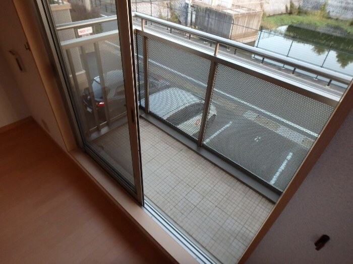 14/23 バルコニー