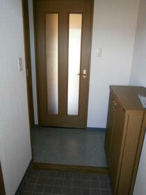 2/2 エントランス