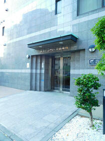 16/16 エントランス