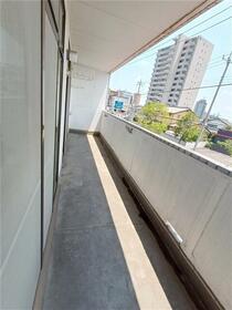 13/17 バルコニー