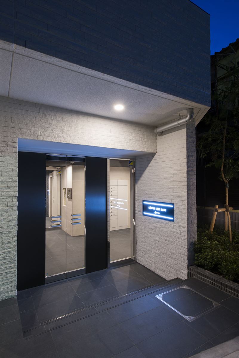 20/26 エントランス