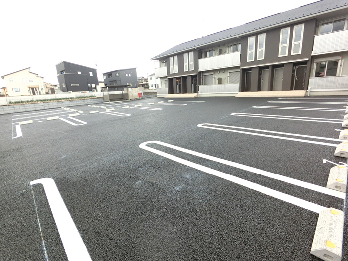 17/18 駐車場