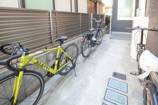 25/28 エントランス