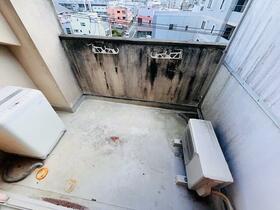 13/16 バルコニー