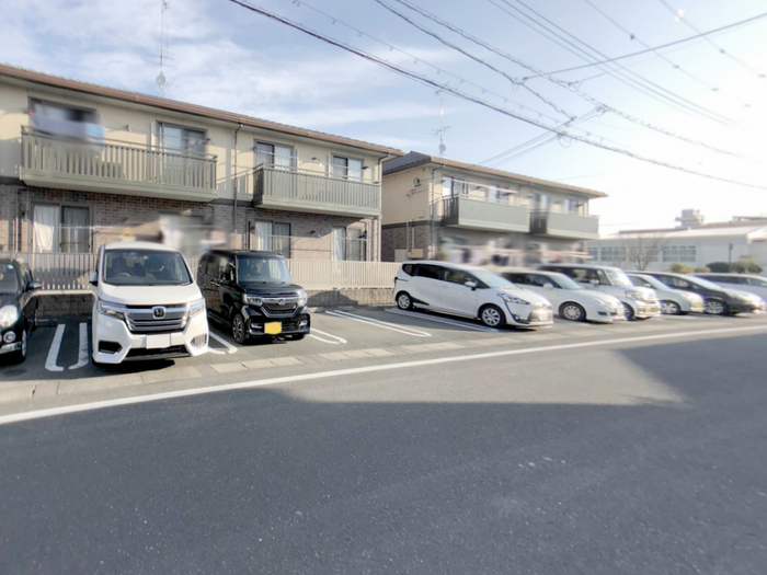 20/20 駐車場