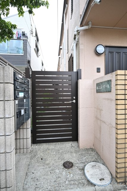 20/26 エントランス