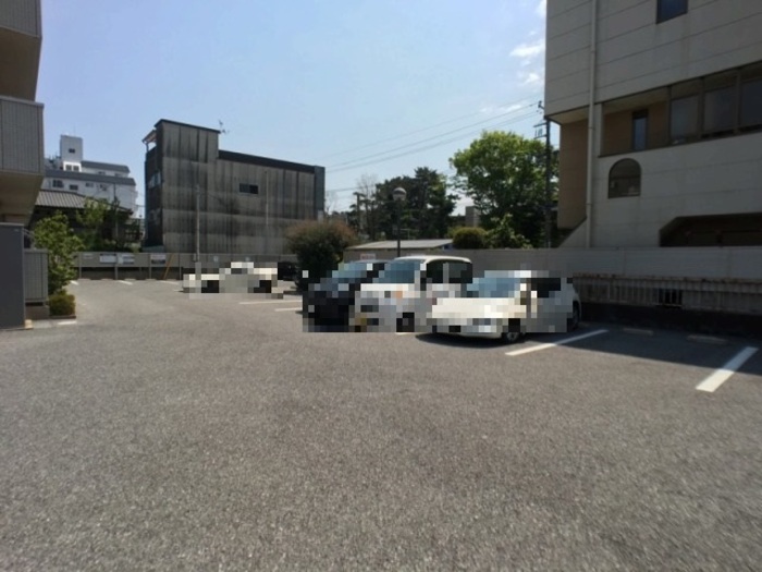 3/10 駐車場