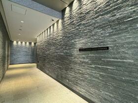 15/16 エントランス