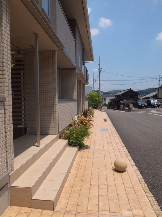 13/24 エントランス