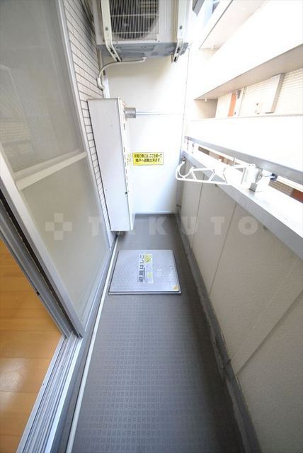 19/30 バルコニー