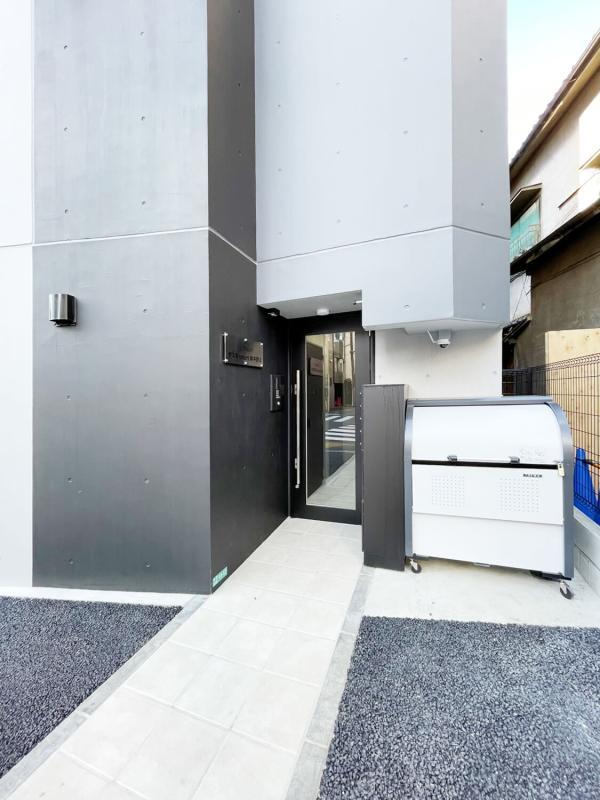 2/2 エントランス