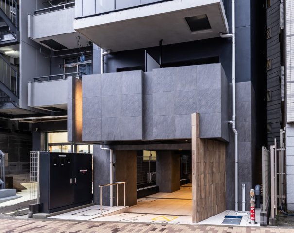 19/19 エントランス