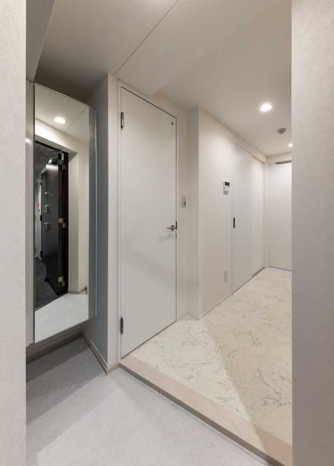 23/24 エントランス