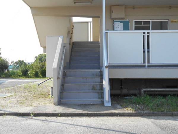 2/3 エントランス