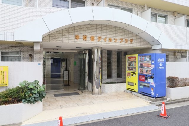 18/20 エントランス