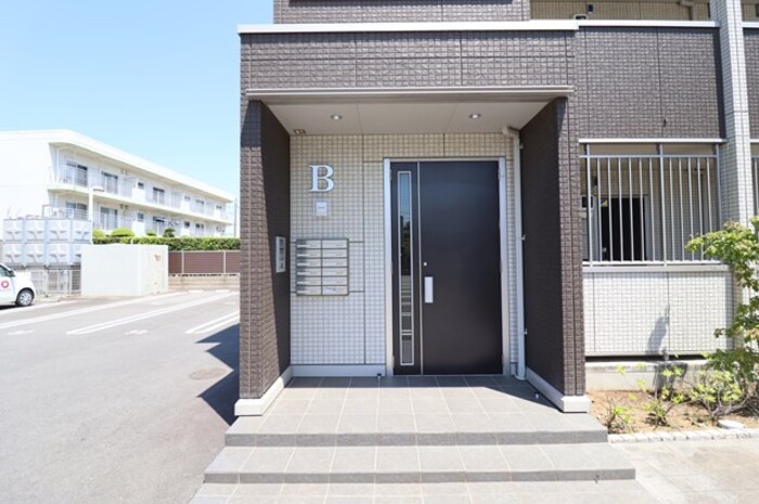 18/20 エントランス