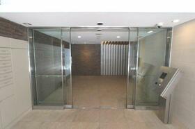 15/15 エントランス