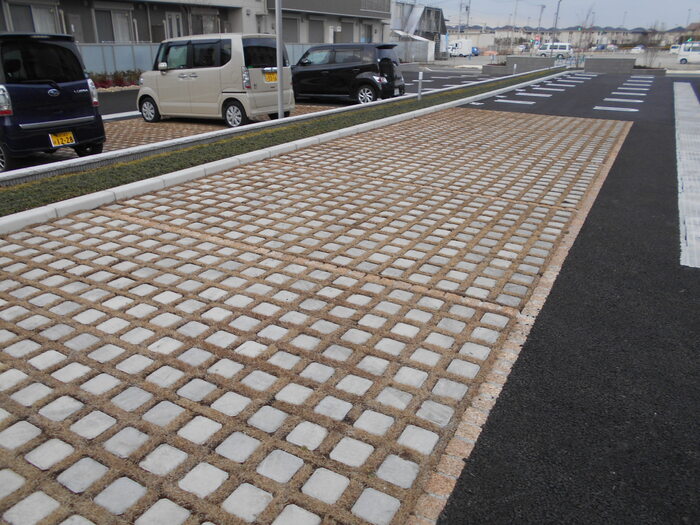 3/3 駐車場