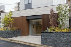 13/16 エントランス