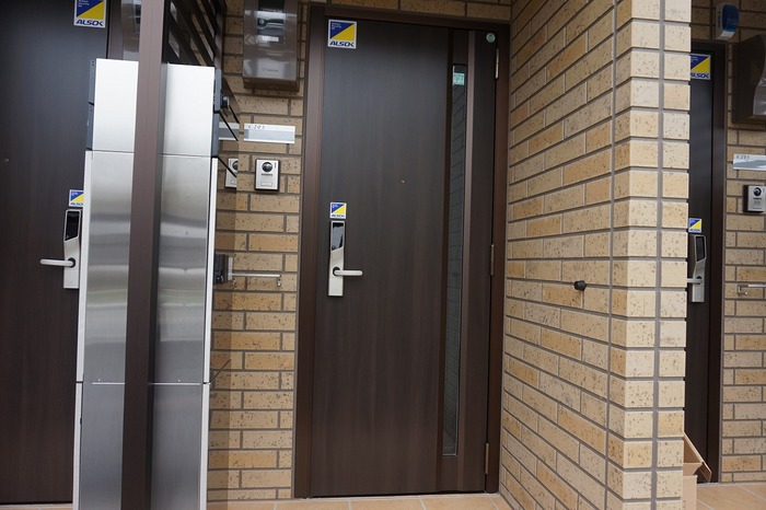 18/21 エントランス