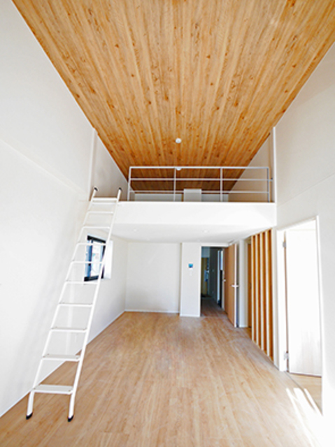 14/30 リビング/ダイニング