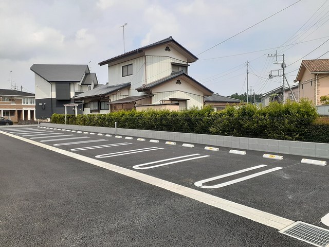 14/20 駐車場