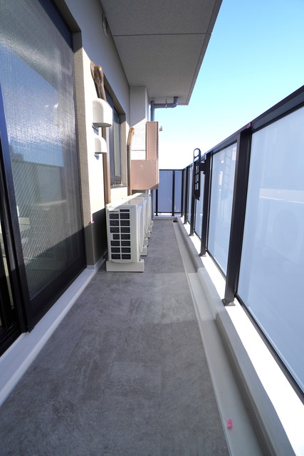 25/30 バルコニー