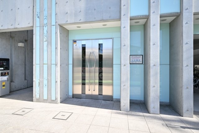 19/21 エントランス