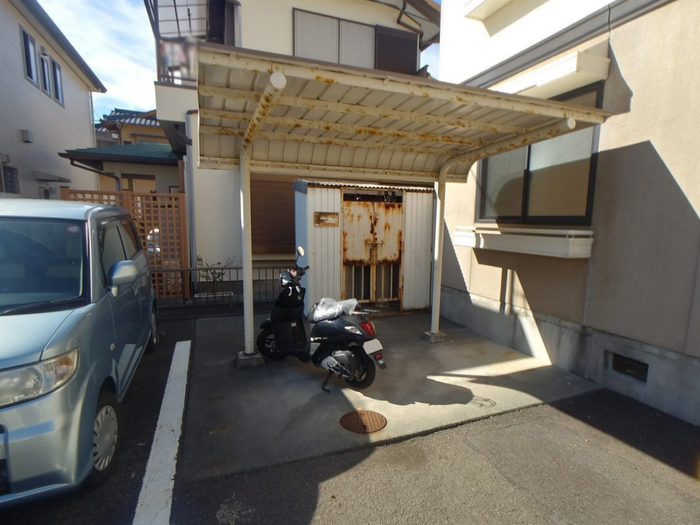 16/18 エントランス