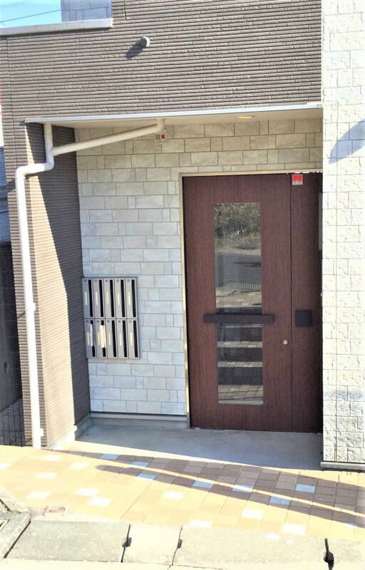 17/20 エントランス