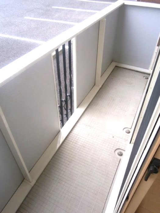 16/20 バルコニー