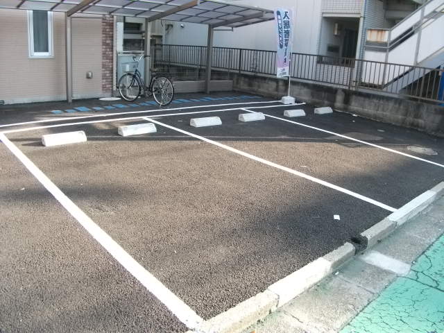 3/10 駐車場