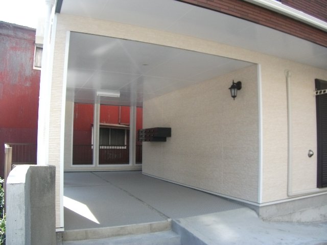 20/30 エントランス