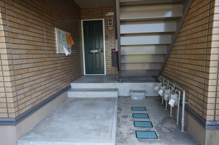 17/19 エントランス