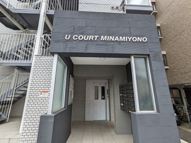 16/26 エントランス