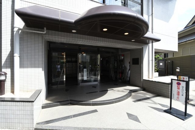 20/22 エントランス