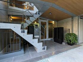 15/16 エントランス