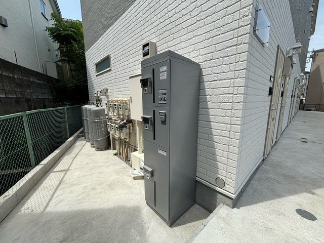 27/30 エントランス