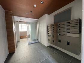 16/24 エントランス