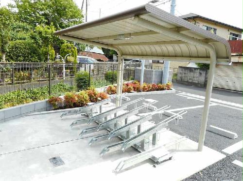 13/14 駐車場