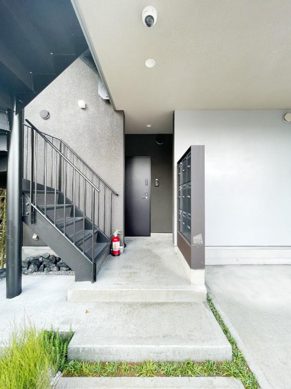 19/19 エントランス