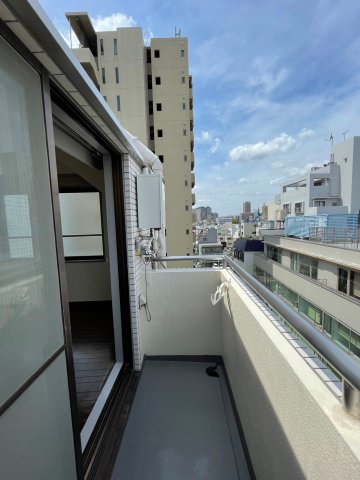 19/25 バルコニー