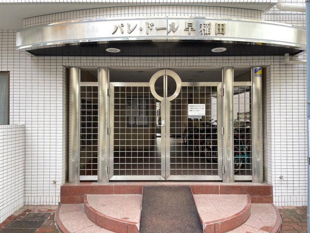 22/25 エントランス