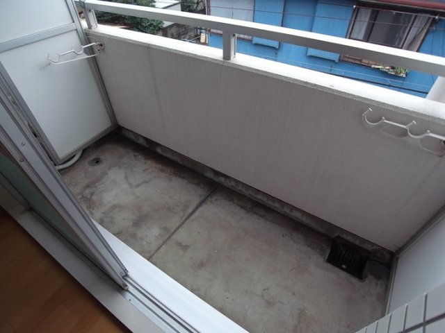 20/30 バルコニー