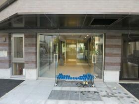 13/20 エントランス