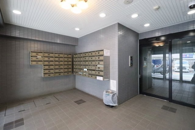 14/25 エントランス