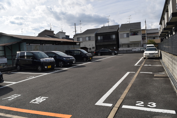 19/20 駐車場